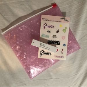 NEW GLOSSIER GENERATION G LIPSTICK IN JAM